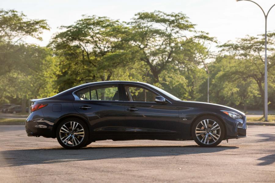  Infiniti Q50S Signature Edition (V37) 2019 года  (NA) (фото 7 из 20)